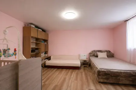 Eladó családi ház, Pusztaszer 1 szoba 35 m² 13.5 M Ft