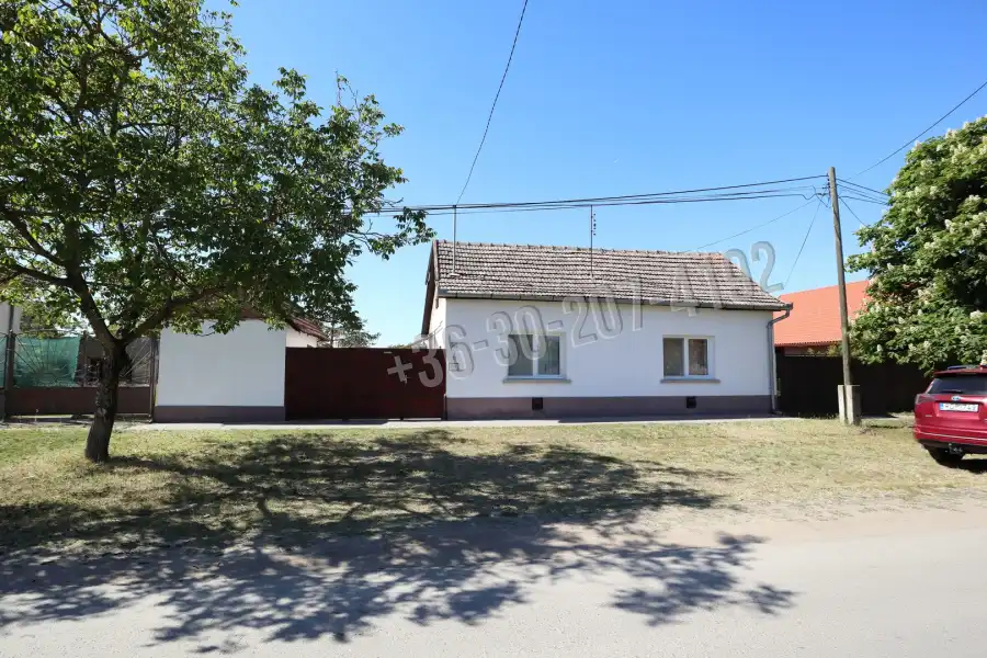 eladó családi ház, Sándorfalva