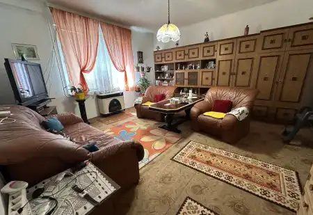 Eladó házrész, Szeged 2 szoba 65 m² 54.9 M Ft