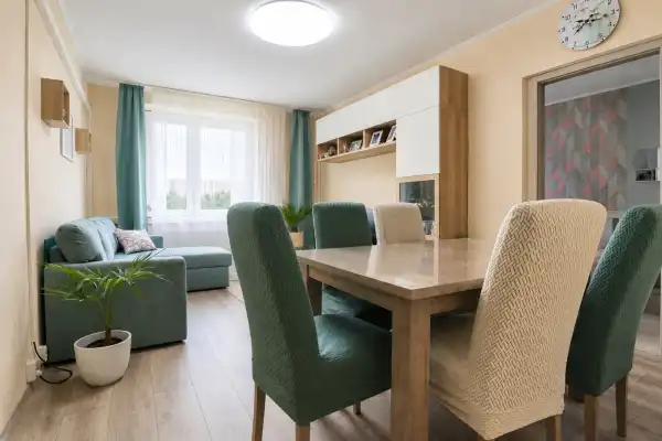 Eladó panellakás, Szeged 3 szoba 61 m² 56.5 M Ft