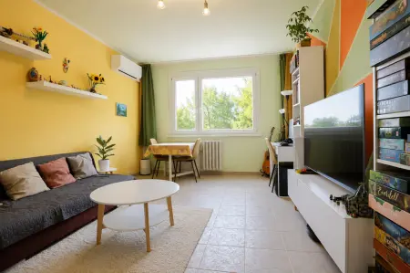 Eladó panellakás, Szeged 2 szoba 47 m² 44.9 M Ft