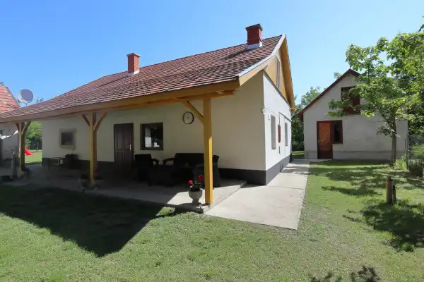 Eladó tanya, Ópusztaszer 3 szoba 70 m² 54.7 M Ft