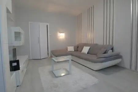 Eladó téglalakás, Szeged 1+1 szoba 42 m² 57.5 M Ft