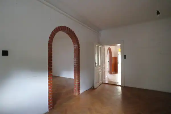 Eladó téglalakás, Szeged 2 szoba 80 m² 49.9 M Ft