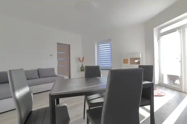 Kiadó téglalakás, Szeged 2 szoba 58 m² 250 E Ft/hó
